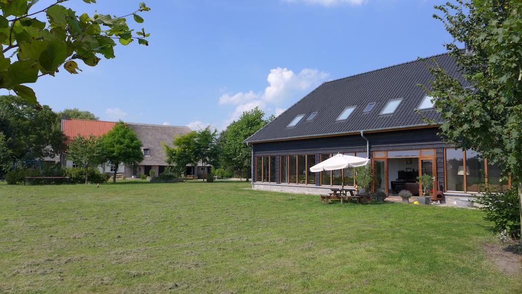 B&B De Luijenbergh Oud-Gastel Exterior foto